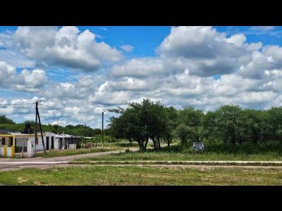 Campos Fincas Chacras Venta Santiago Del Estero TAGLIAVINI VENDE CAMPO - (5 HECT�REAS) - SOBRE RUTA NACIONAL N� 9 - LOCALIDAD ARRAGA